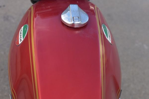 laverda1000-1976-zanardo-118E182861-2F38-3F05-A89E-C34417E7CC33.jpg