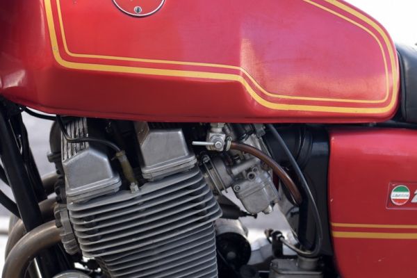 laverda1000-1976-zanardo-13F9407475-C2B7-97E9-63E6-AE5A07BFFA28.jpg