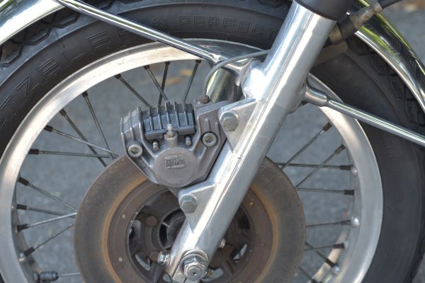 laverda-750-sf2-16CCD52F44-2976-DBCA-568E-850E1BC1A7AF.jpg