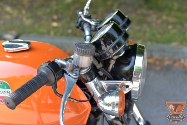 laverda-750-sf2-54D386EB9-3623-590E-2176-5B4BA747AFDD.jpg