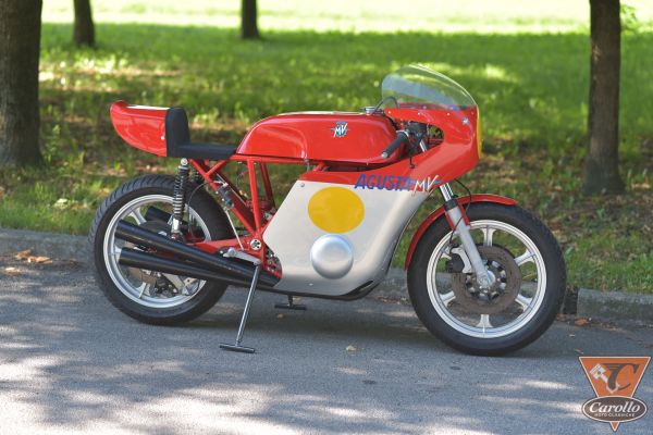 mv-agusta-500-replica-9C1B68491-368F-217E-1B3E-403FB6DDE0B9.jpg