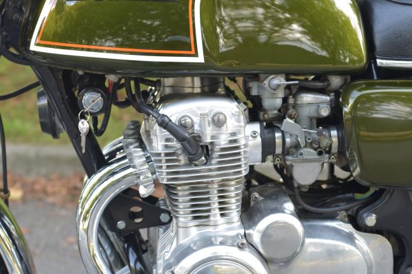 honda-cb350-four-10FA7B9E15-D17D-91A1-E07F-062AFB54FA31.jpg