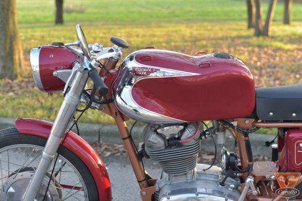 ducati-elite-200-13DFBFC81D-D596-291D-9FDE-4EFE70F2D2AB.jpg