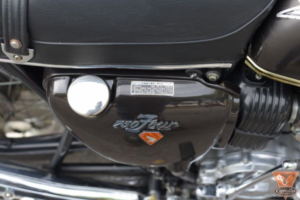 honda-cb750-bologna-25F5F8764D-DE08-4D81-A35A-64D21EE3D3EB.jpg