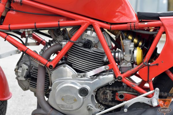 ducati-tt2-22E54F6CD8-7106-C3D5-FE3C-A9DFEDAF4C45.jpg