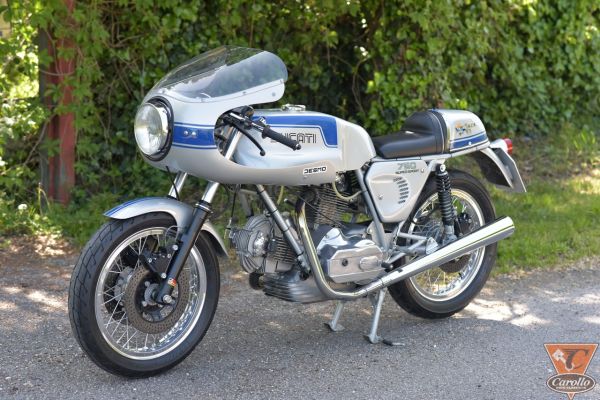 ducati-750-ss-1975-2D4B24852-FE9A-E5A4-350F-A3742FE03175.jpg