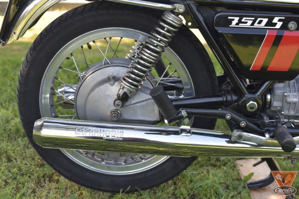 moto-guzzi-750-s-24A7F7CABE-462C-BF72-06CD-43F69963C6F3.jpg