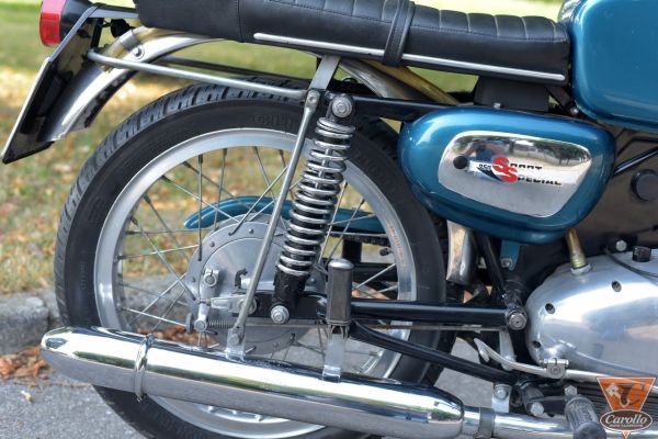 benelli-250-sport-special-861EB57C8-96A3-1EEE-C132-C834A9FE269D.jpg