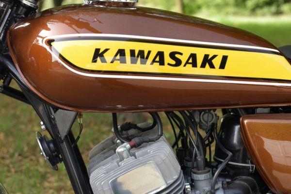 kawasaki-h1-suisio-62B70E0BE-AE44-C480-CAB7-B40FAE61E42A.jpg
