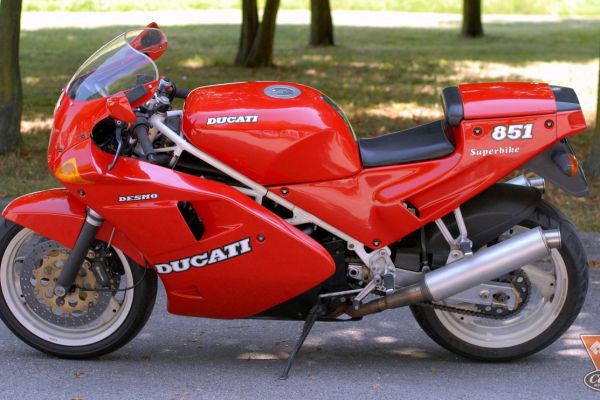 ducati-851-mario-014E6C96A6-6D48-BB1A-CA7C-5611E79686D3.jpg