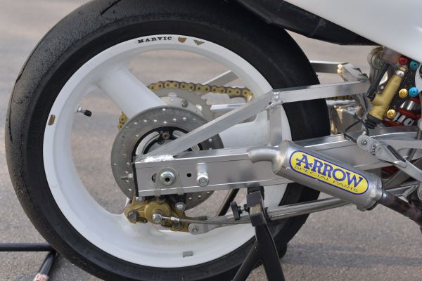 suzuki-rg500-racing-valerio-0958DB936E-6717-7C61-1490-FECF3486DB31.jpg