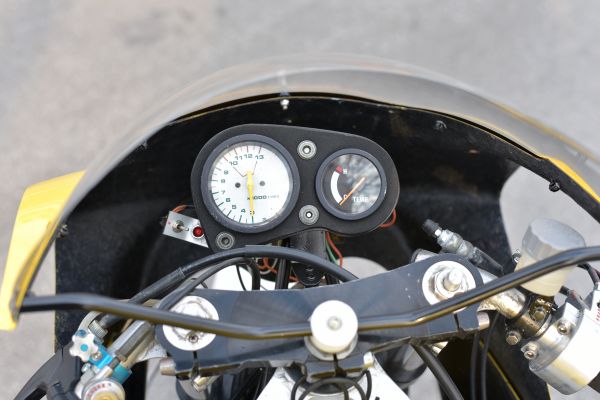 suzuki-rg500-racing-valerio-1167287F01-2071-4F48-272A-0DFA7173F18D.jpg