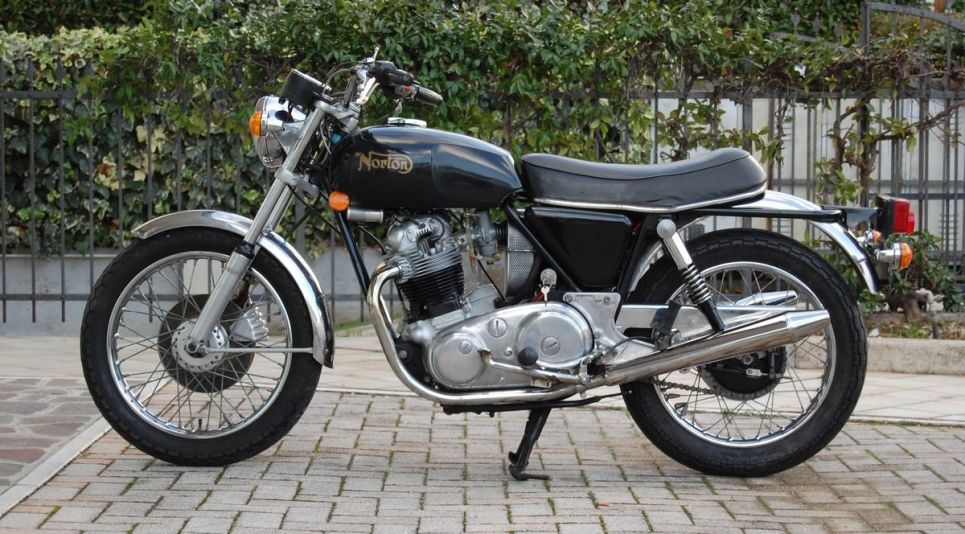 Norton Commando