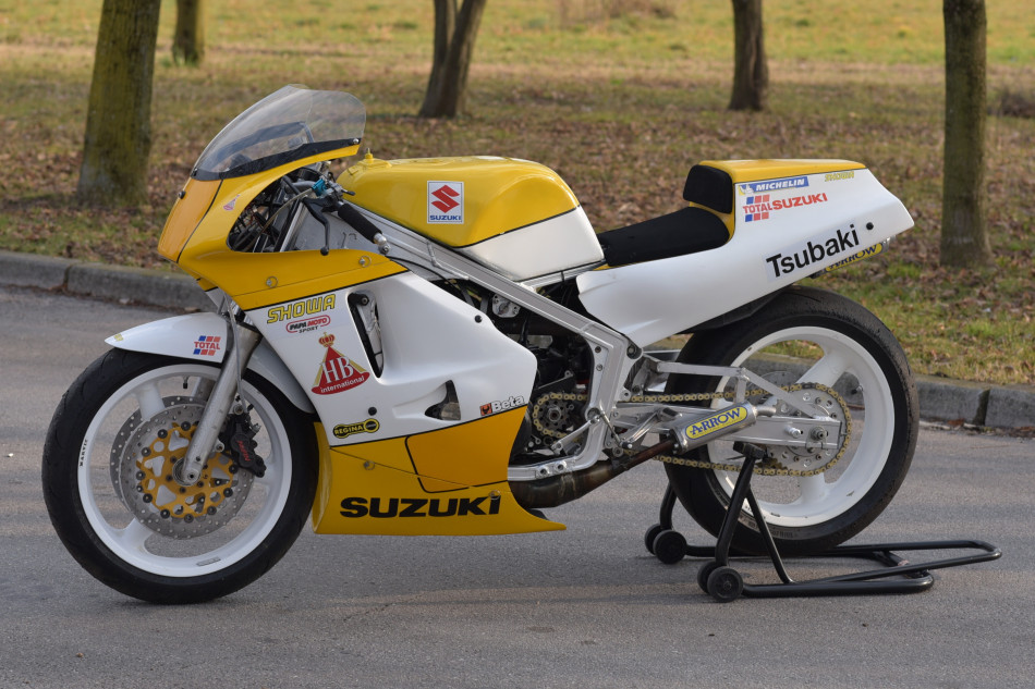 Suzuki RG 500 Racing