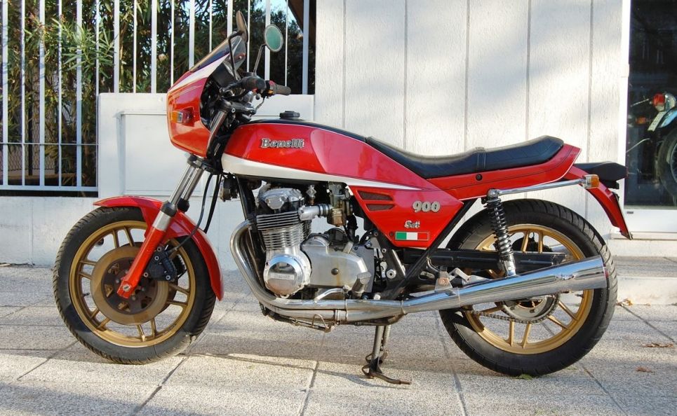 Benelli 900 Sei